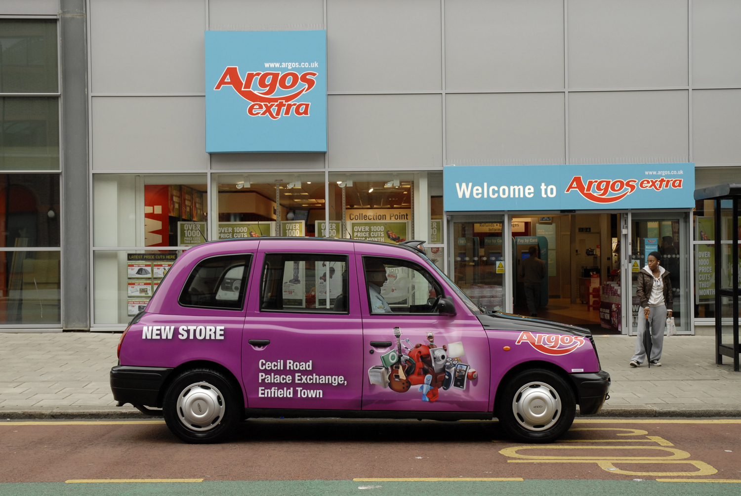 2008 Ubiquitous taxi advertising campaign for Argos - Store Openings