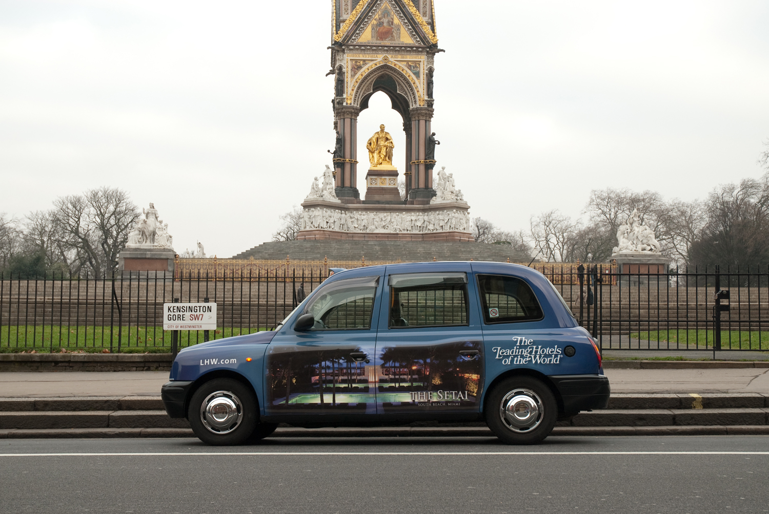 2010 Ubiquitous taxi advertising campaign for Leading Hotels of the World - The Leading Hotels of The World