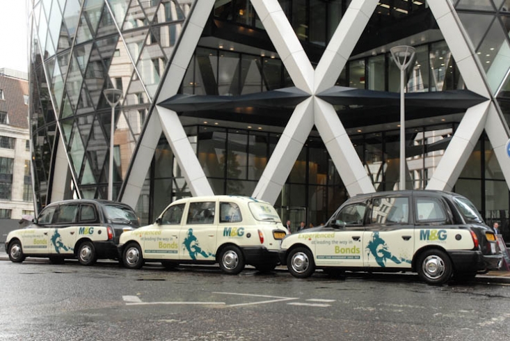 2011 Ubiquitous taxi advertising campaign for M&amp;G - Experienced at Leading the way in Bonds