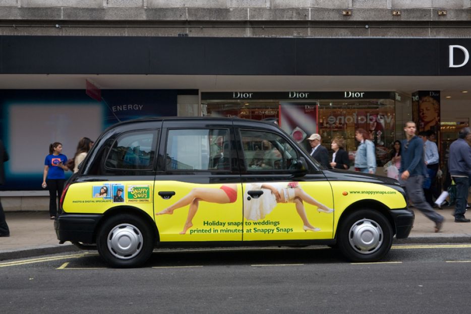 2007 Ubiquitous taxi advertising campaign for Snappy Snaps - Holiday snaps to weddings printed in minutes at Snappy Snaps