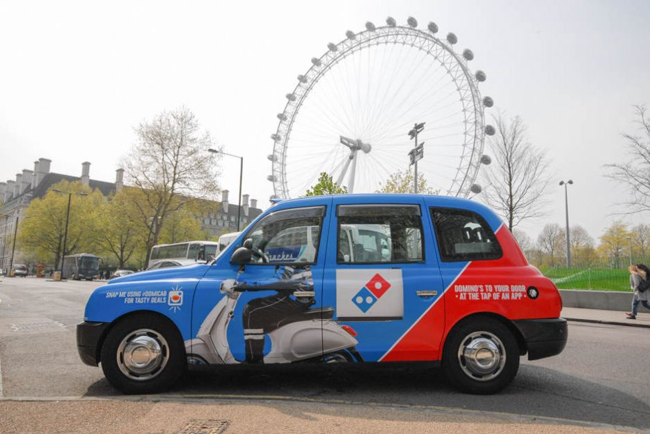 2015 Ubiquitous campaign for Dominos Pizza - Domino&#039;s To Your Door At The Tap Of An App