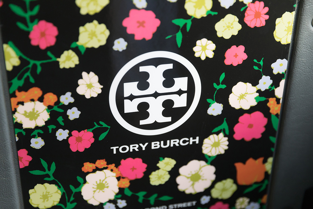 2016 Ubiquitous campaign for Tory Burch - 149 NEW BOND STREET